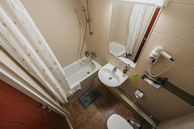 Superior Quadruple Room image 2