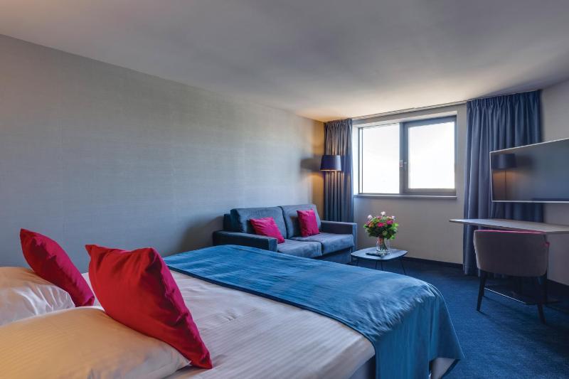 Superior Double Room image 4