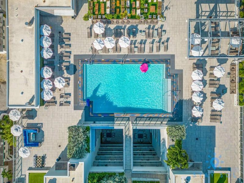 Worth Traveling Hot tub & Unique Rooftop pool - image 8