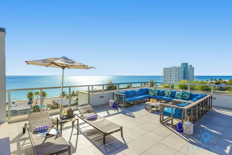Worth Traveling Hot tub & Unique Rooftop pool - image 29