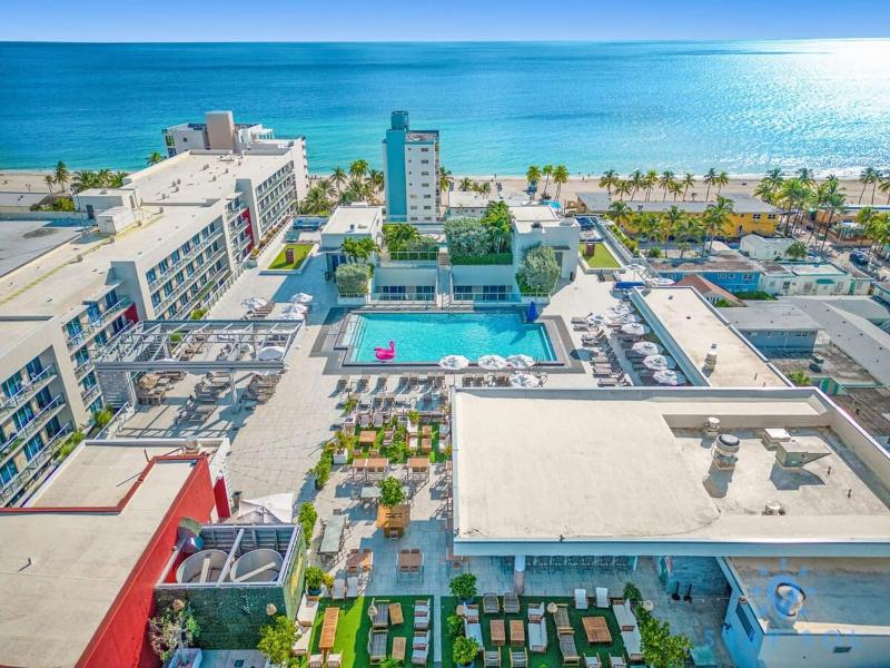Best Stay| Rooftop Pool|Hollywood Beach Board–walk - image 17