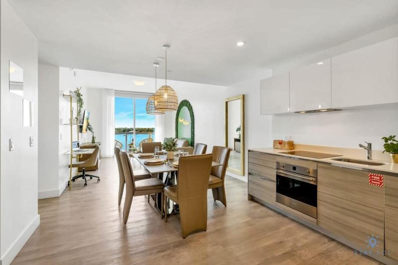 Hollywood Beach|Front Bay View  - Amazing Pool - image 15