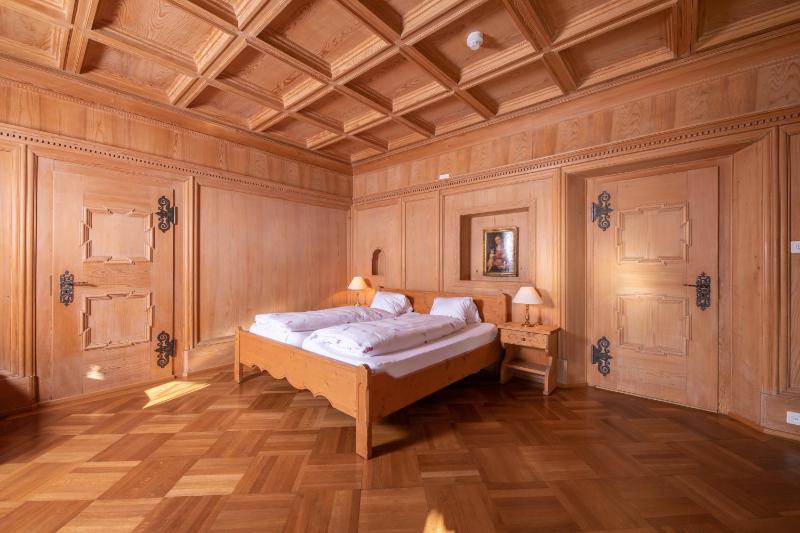 Junior Suite with Balcony image 3