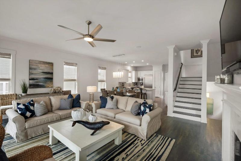 Beach House with Heated Pool 100 Steps from Beach - image 40