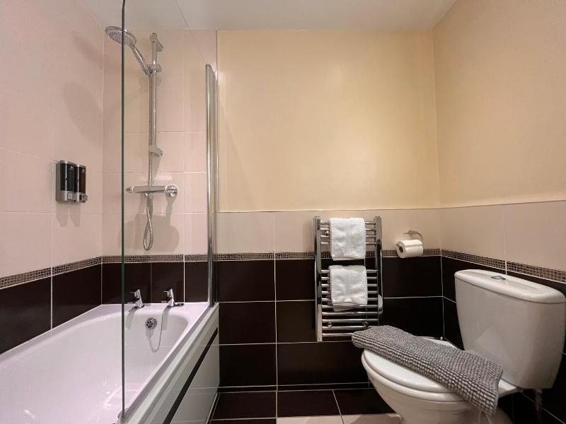 Suite 1 image 3