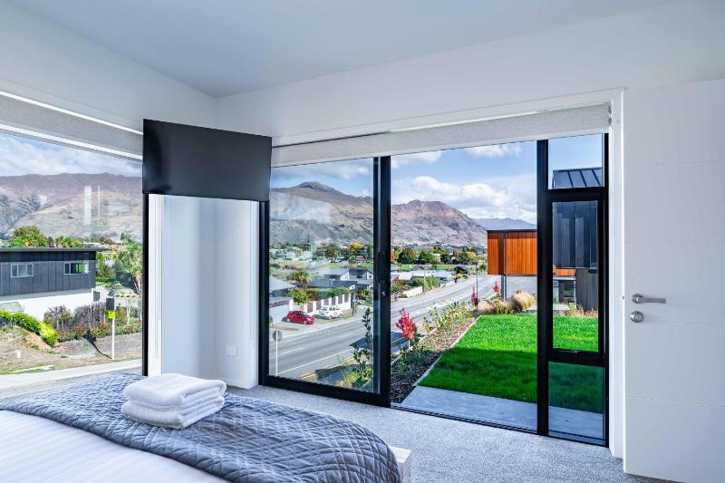 Grand Alpine Vista Escape - image 17