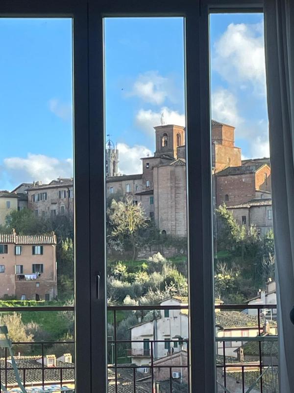 Superior Double Room with City View image 4