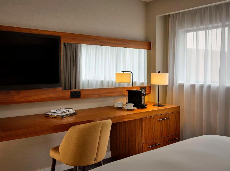 King Suite image 4