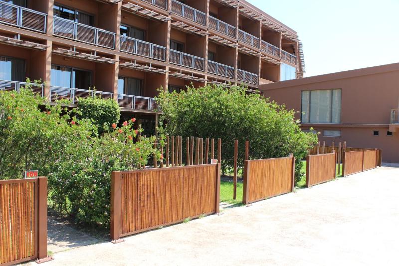 Triple Room with Garden View image 2