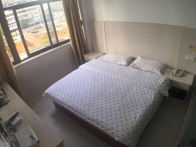 Seven Orange Hotel - image 10