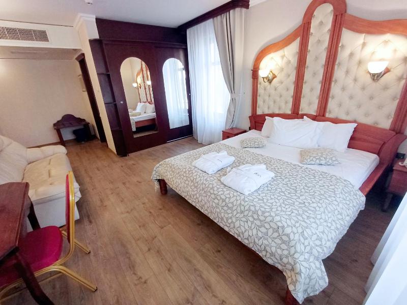Junior Suite image 4