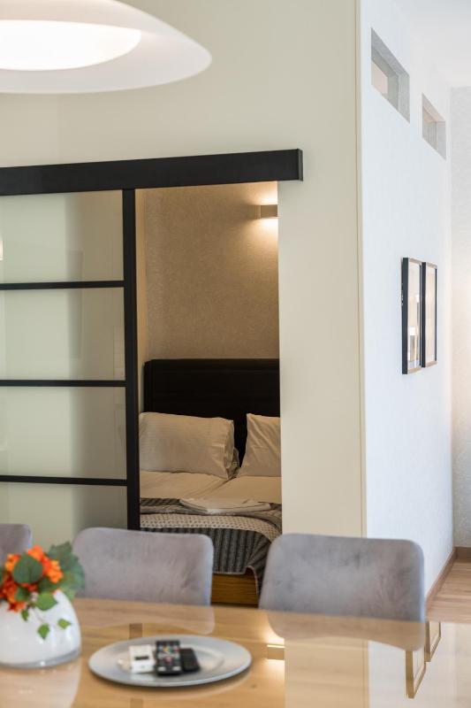 Superior Three-Bedroom Apartment at Liszt Ferenc Square VI. District image 3