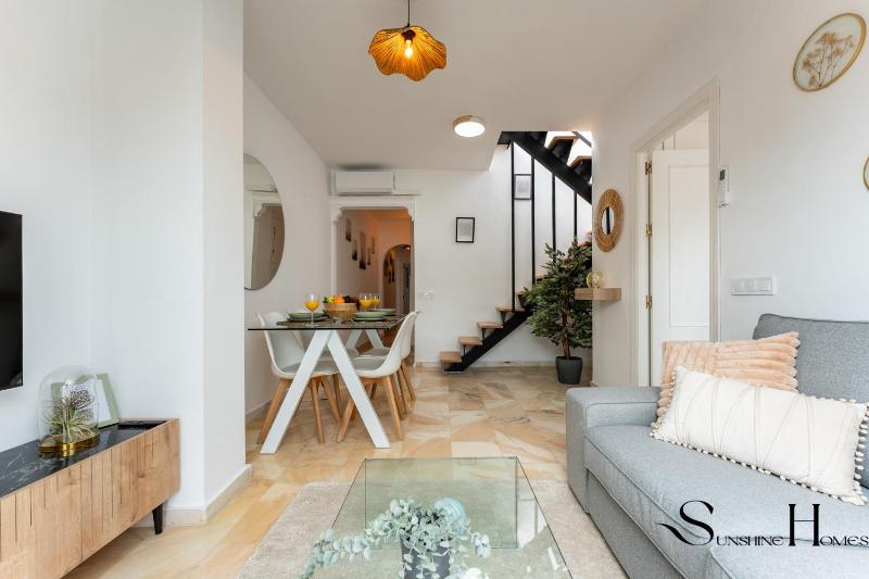 Central Seaside Lux 1min away to beach with Terrace - image 13
