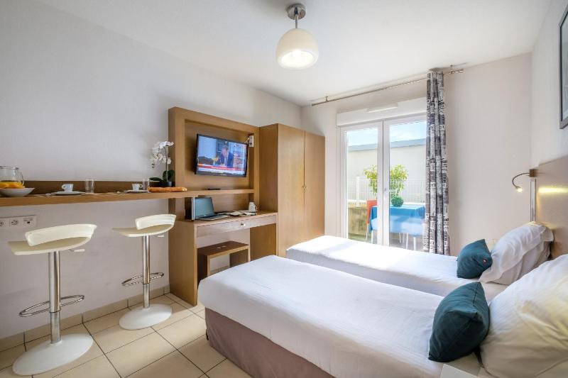 Twin Studio  image 4