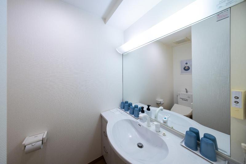 Sky Living Shinsaibashi East - image 2