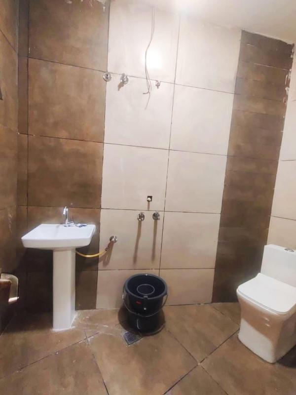 Hotel Divine Inn - image 10