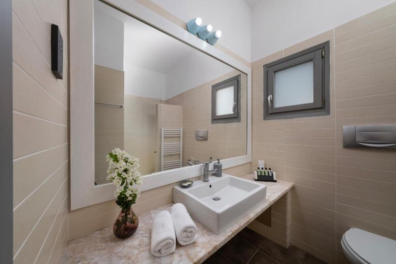 Single Room image 2