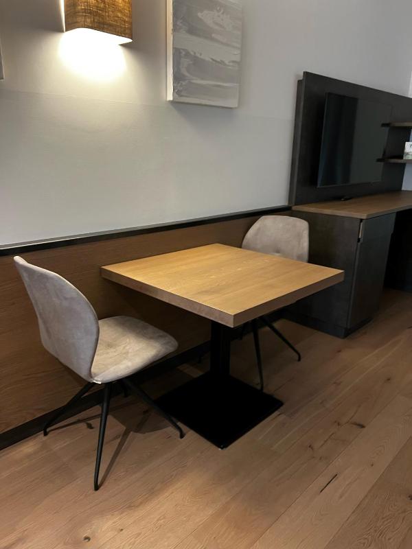 One-Bedroom Apartment image 1