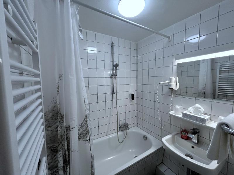 Quadruple Room image 1