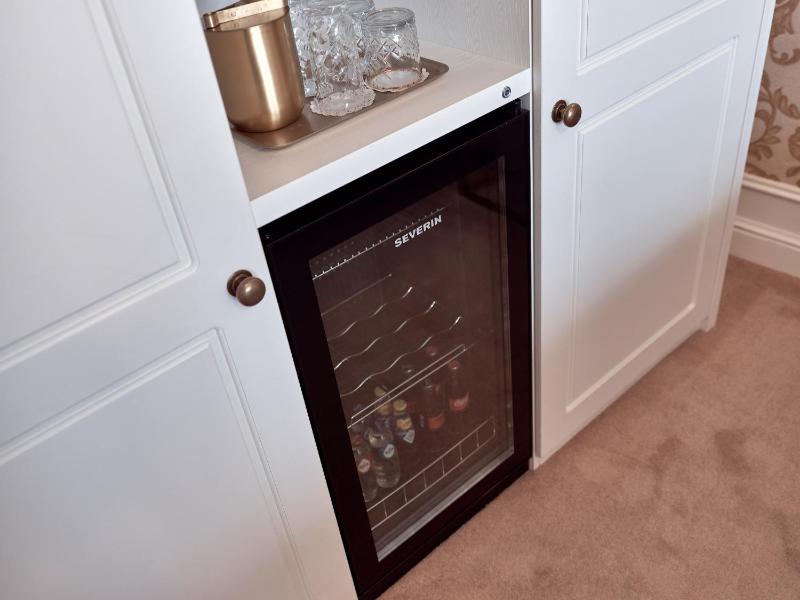 Executive King Suite image 4
