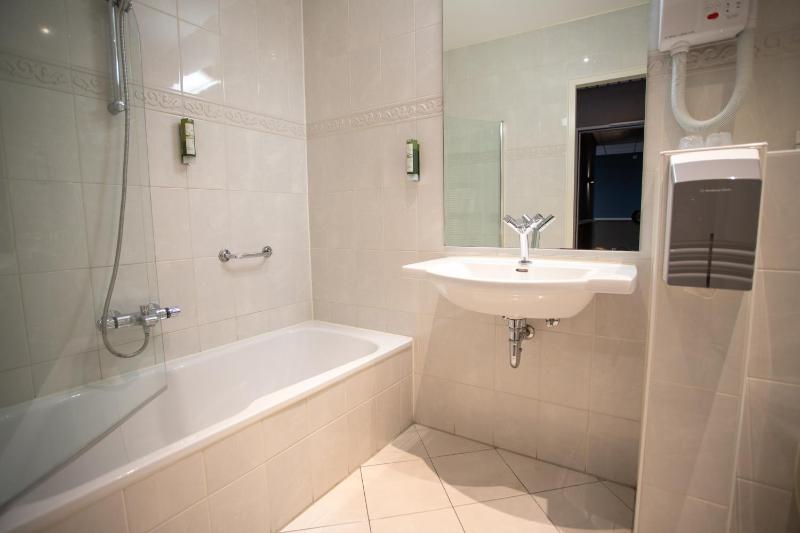Comfort King Room image 2