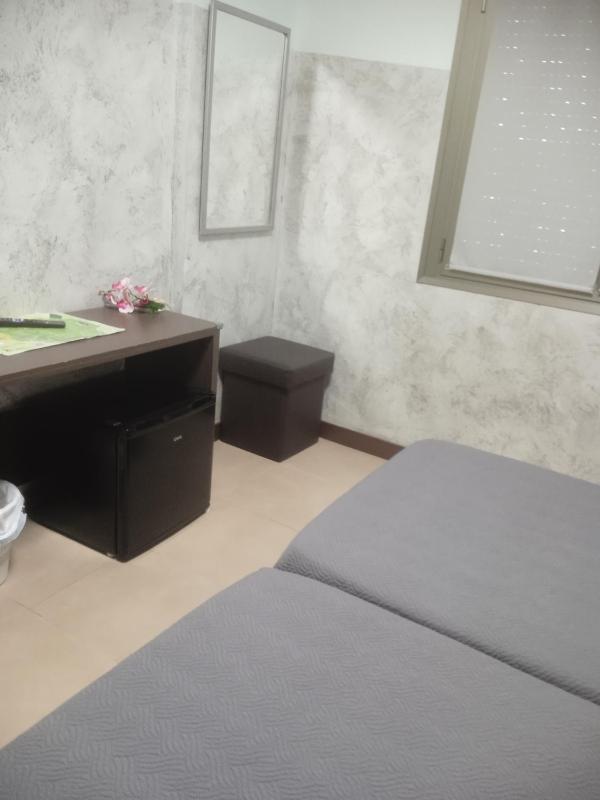 Standard Double or Twin Room image 3