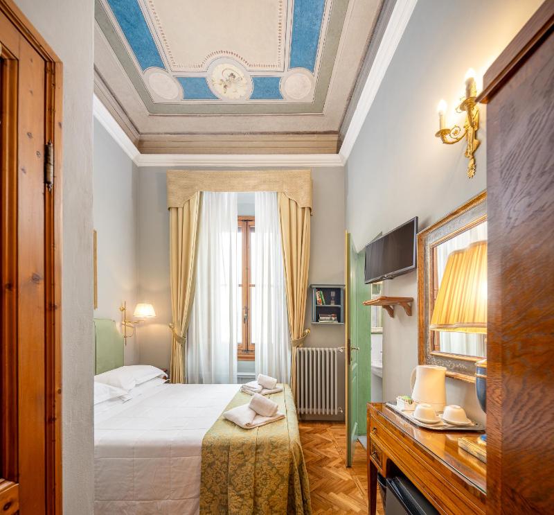Two-Bedroom Suite image 4