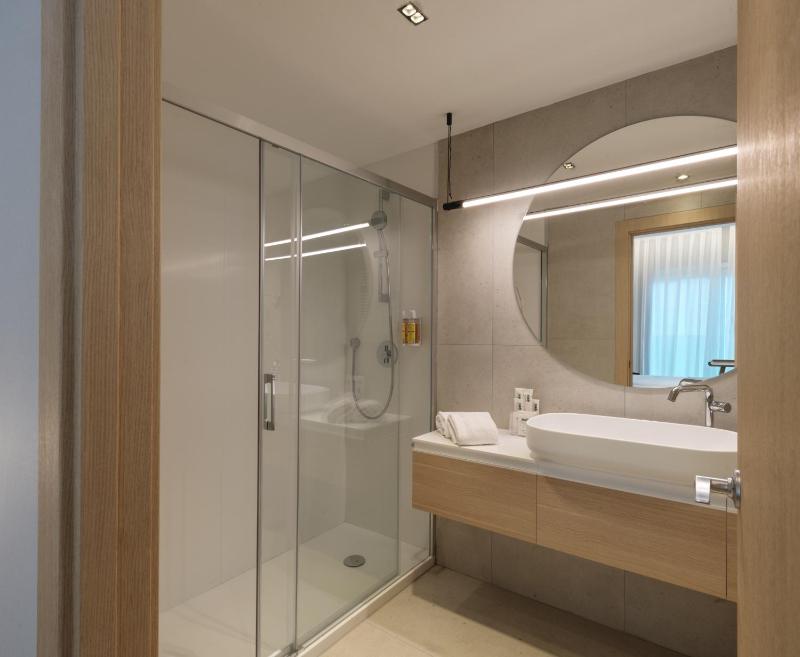 Junior Suite image 2