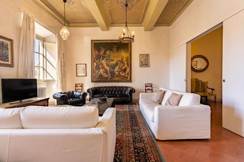 Santa Croce Dante's View Apartment with Terrace by Halldis - image 10