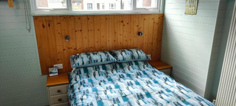 Deluxe King Room image 4