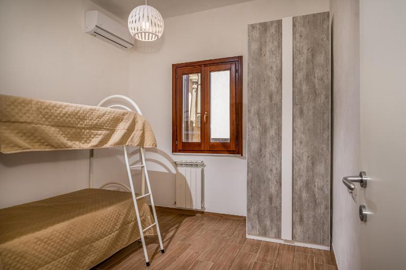 Casa Del Golfo SantAntonino - image 23