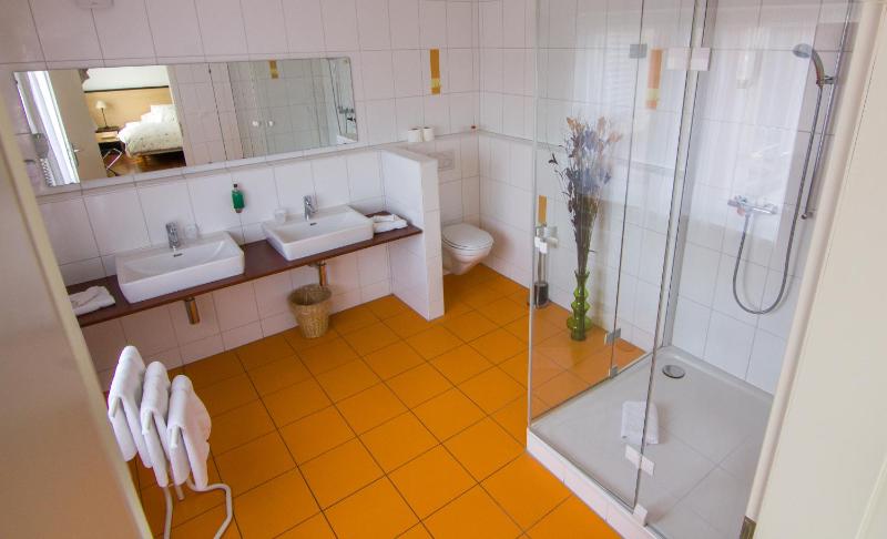 Superior Double Room image 4