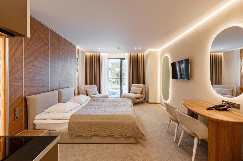 Superior Apartment with Spa Access image 3