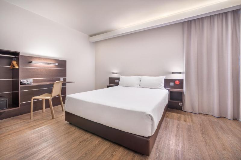 Double Room - Disability Access image 1