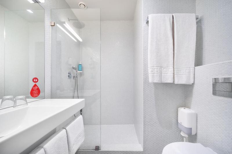 Single Room image 3
