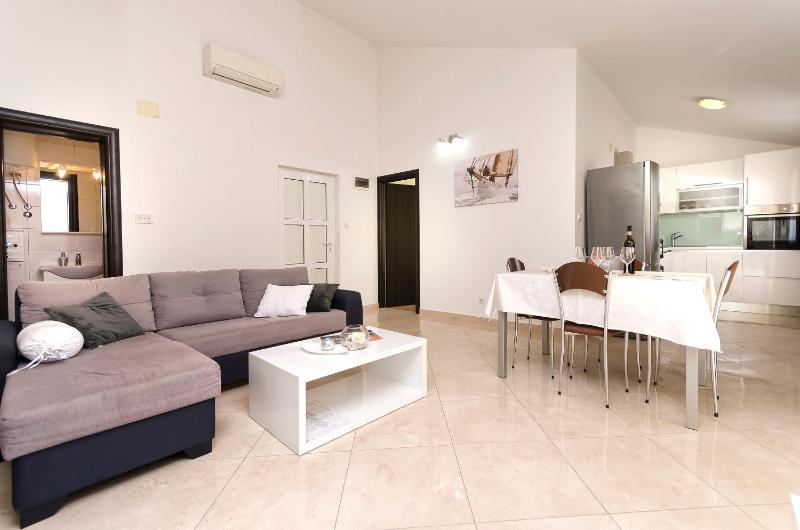 Apartments Family idyll - image 35