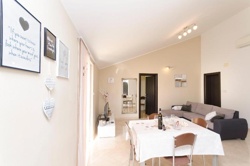 Apartments Family idyll - image 11