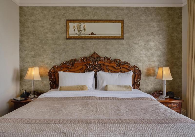 Double Room with Private Bathroom image 3