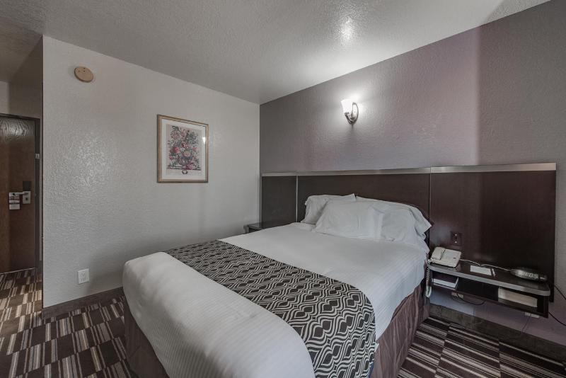 Standard  Room image 2