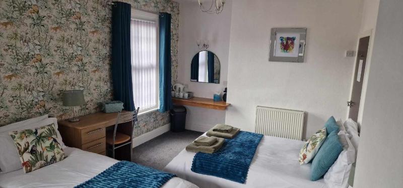 Deluxe Family Room image 1