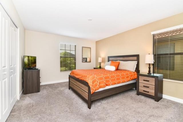 Spacious 5 Bed Pool Home with Game Room home - image 19