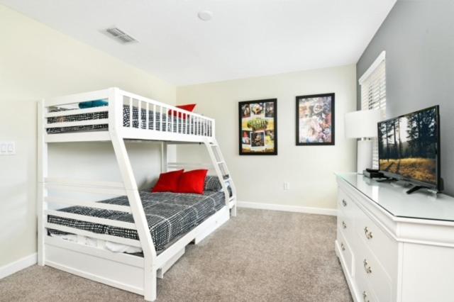 Spacious 5 Bed Pool Home with Game Room home - image 36