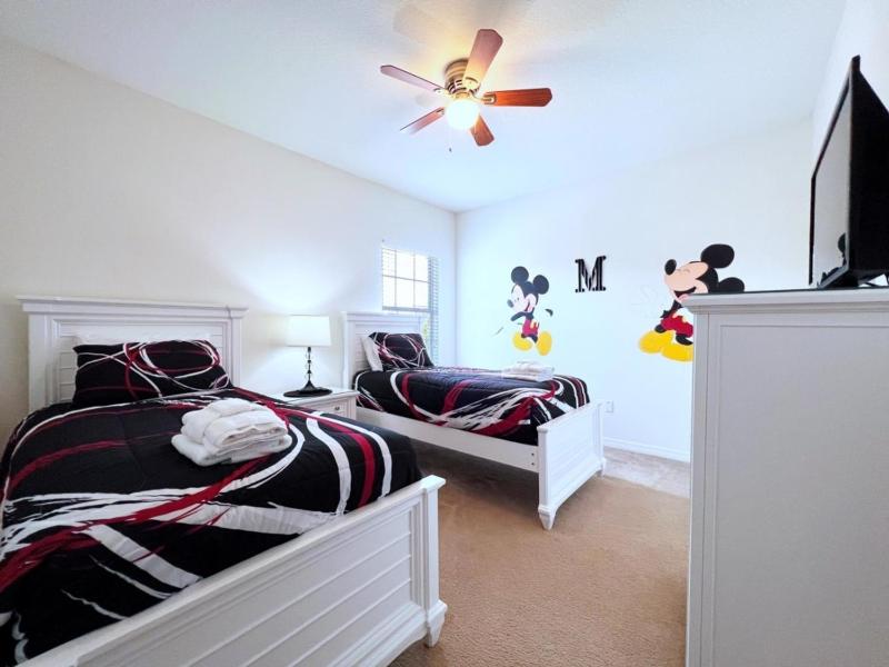 Cozy Family Friendly Pool Home with Game Room home - image 26