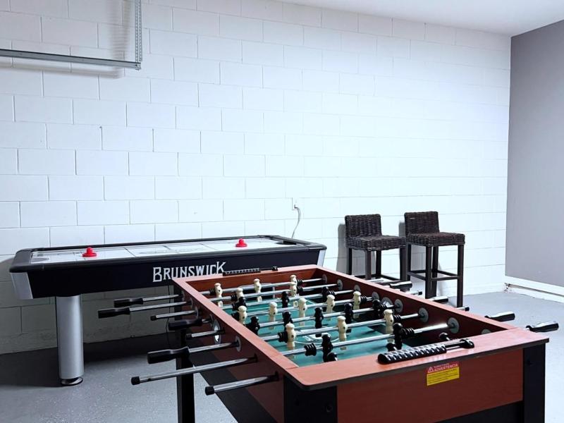 Cozy Family Friendly Pool Home with Game Room home - image 38