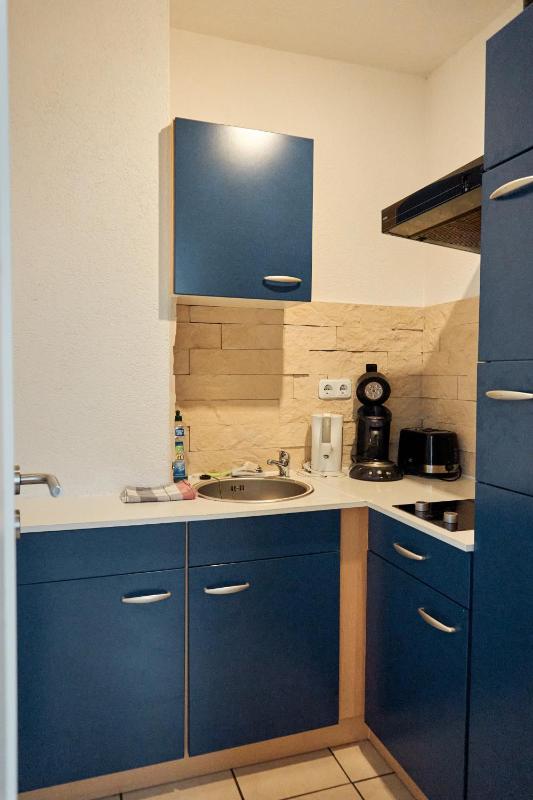 Apartment with Shower image 2