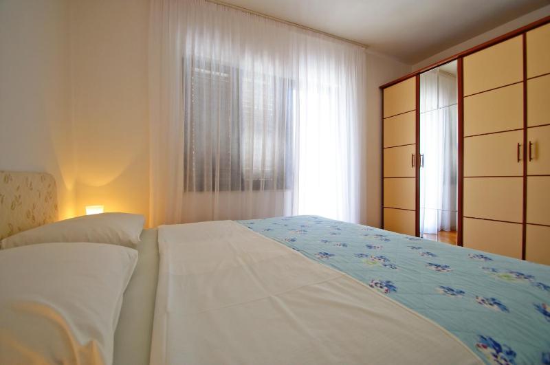 Two-Bedroom Apartment with Terrace and Sea View image 4