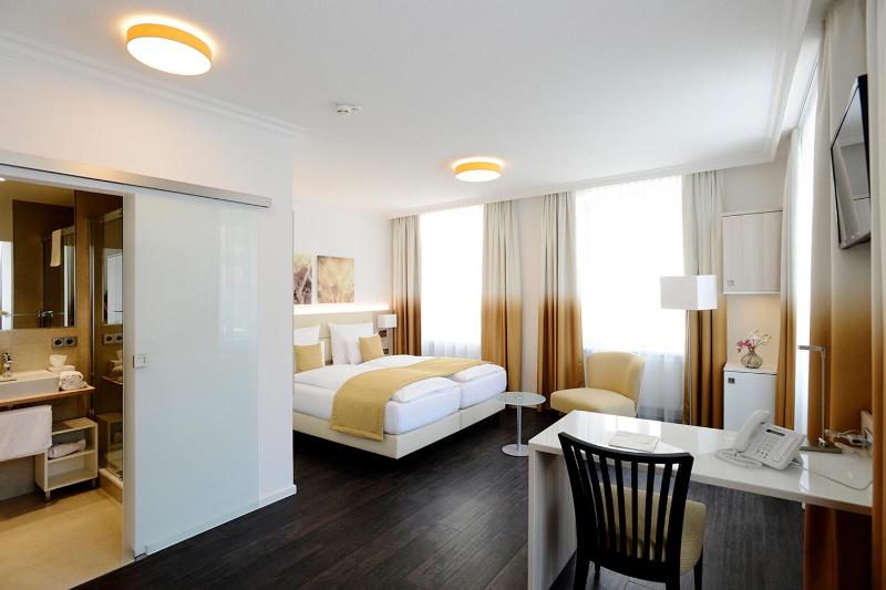 Standard Plus Room image 4