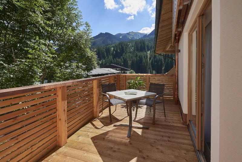 Double Room with Balcony or Terrace image 4