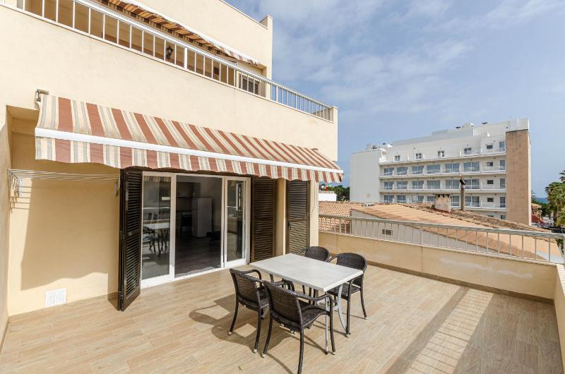 Apartment with Terrace image 2