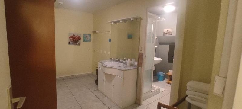 Family Room image 3